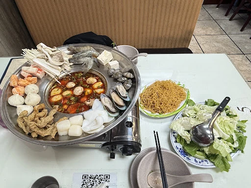 Lẩu Hải Sản photo 9